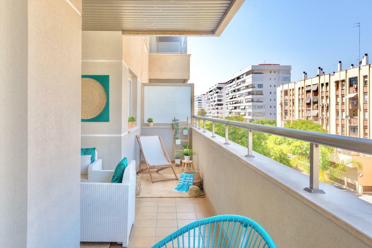 Apartamento El Sol de Poniente: a 1 minuto de la playa, piscina, parking Málaga Exterior foto
