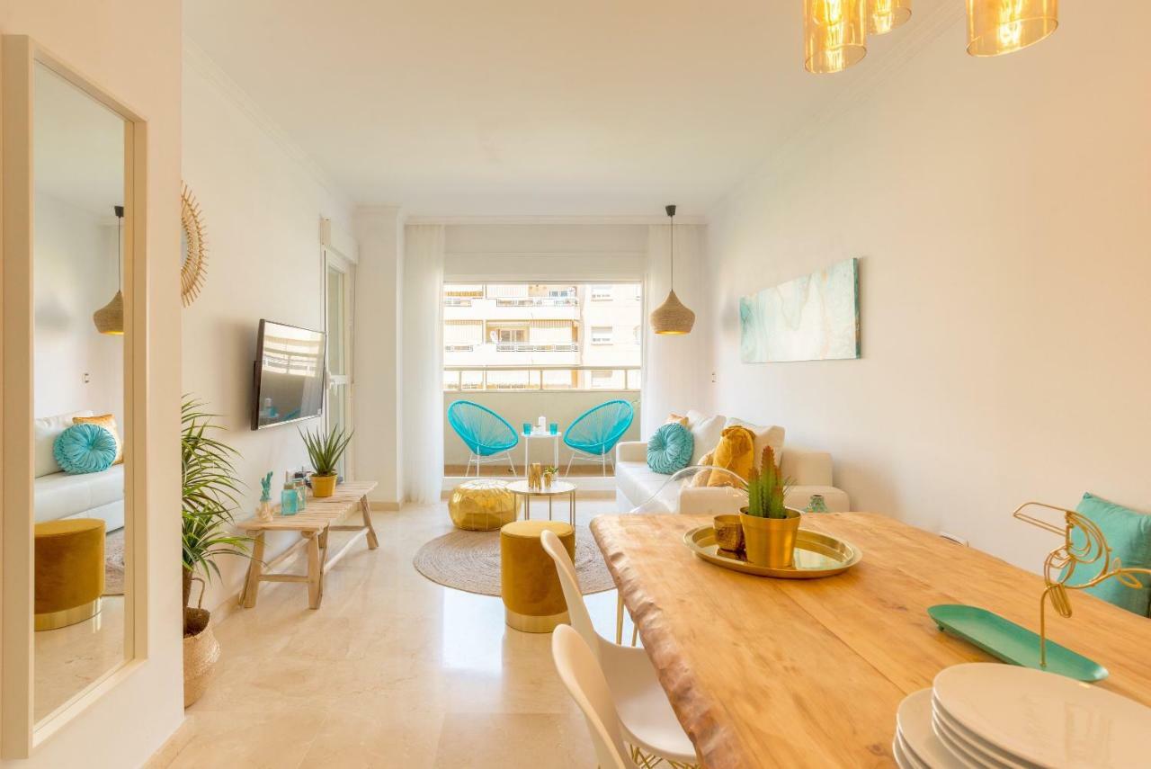 Apartamento El Sol de Poniente: a 1 minuto de la playa, piscina, parking Málaga Exterior foto