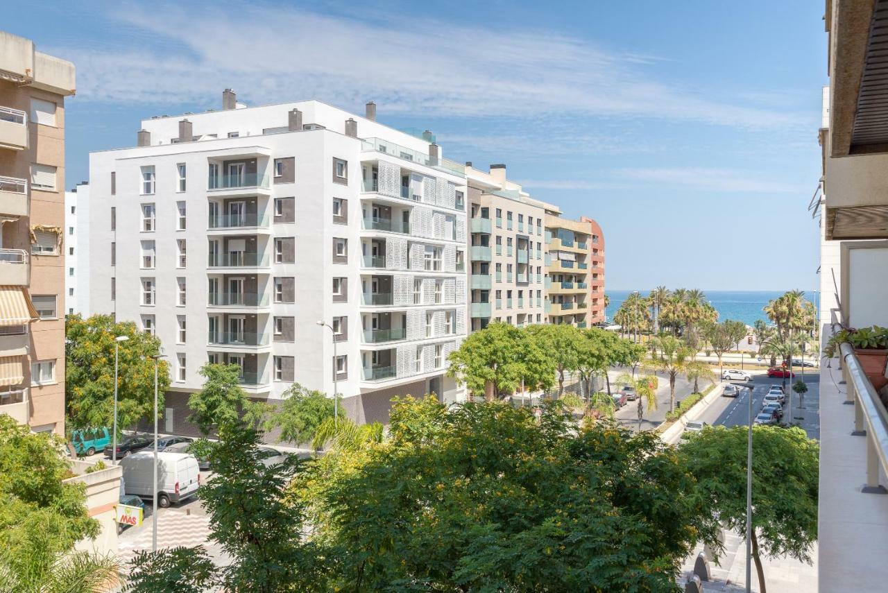 Apartamento El Sol de Poniente: a 1 minuto de la playa, piscina, parking Málaga Exterior foto
