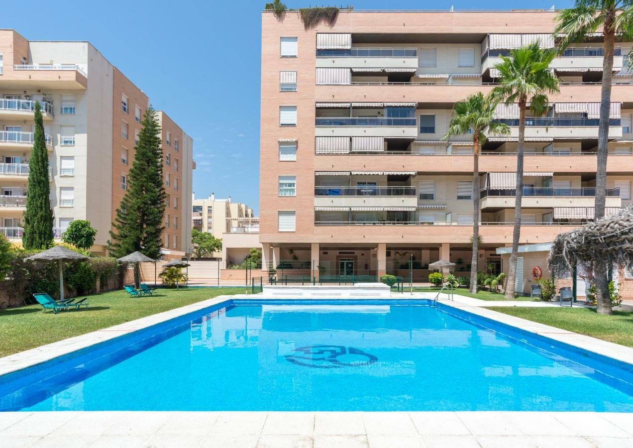 Apartamento El Sol de Poniente: a 1 minuto de la playa, piscina, parking Málaga Exterior foto