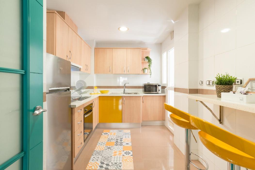 Apartamento El Sol de Poniente: a 1 minuto de la playa, piscina, parking Málaga Exterior foto
